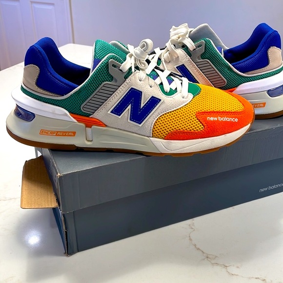 New Balance Shoes - Men’s 11.5 - Picture 4 of 9